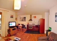 Neuwertiges Appartement mit 3 Schlafzimmern, Tiefgarage, Zugang zu gr. Spa-Bereich, N�he Schilift