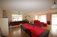 Wohnung in Zell am See/Bruckberg. 157 m� auf 2 Etagen. Balkon und Terrasse mit Panoramablick.