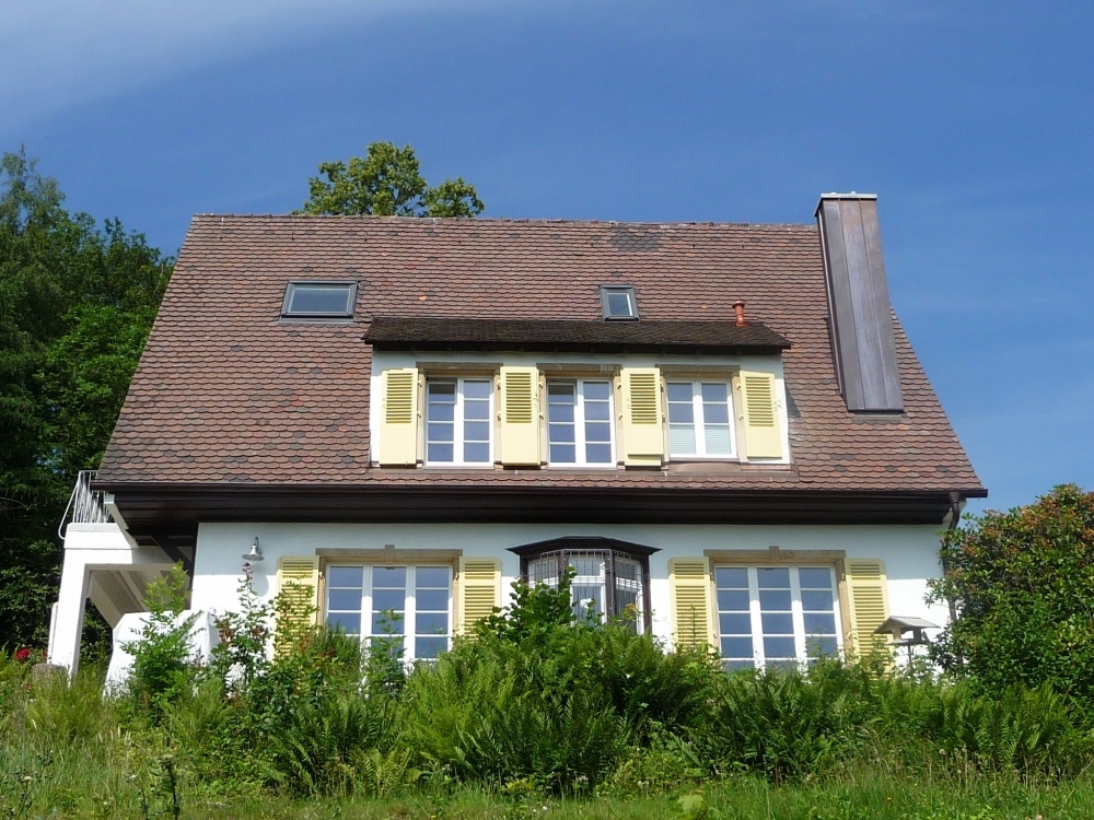 Traumhaus: stilvoll wohnen mit fantastischem Ausblick in Freiburg-Littenweiler