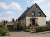 Haus mit Garage