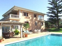 Gepflegtes Einfamilienhaus in ruhiger Lage mit Blick auf die Bucht von Palma