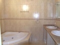 Ba&ntilde;o