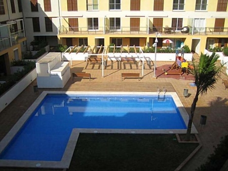 Corte y Piscina