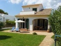 Casa unifamiliar como nueva 2,5 km a la playa

