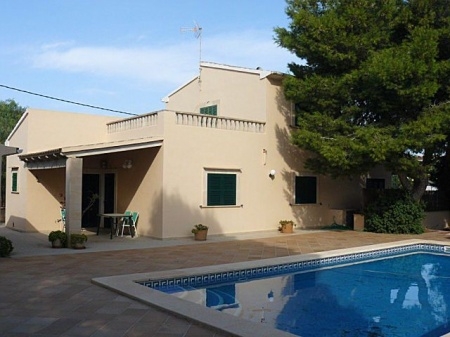 Chalet y Piscina