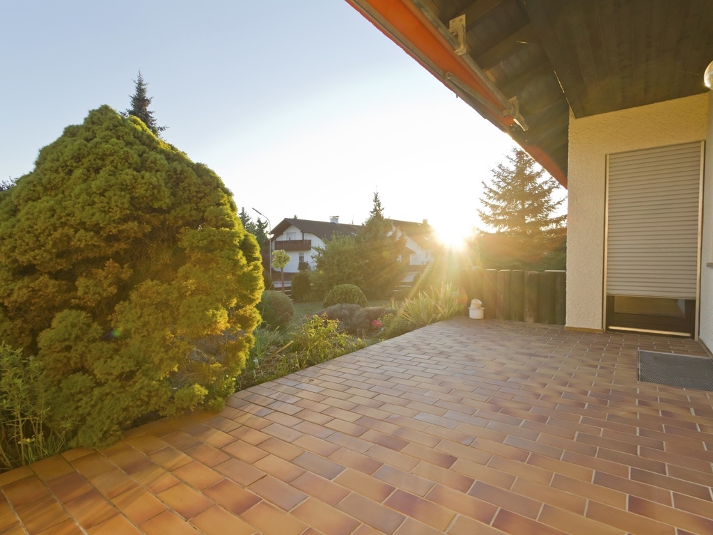 Charmantes Einfamilienhaus mit gro�em Garten in TOP-Lage von Lenting!