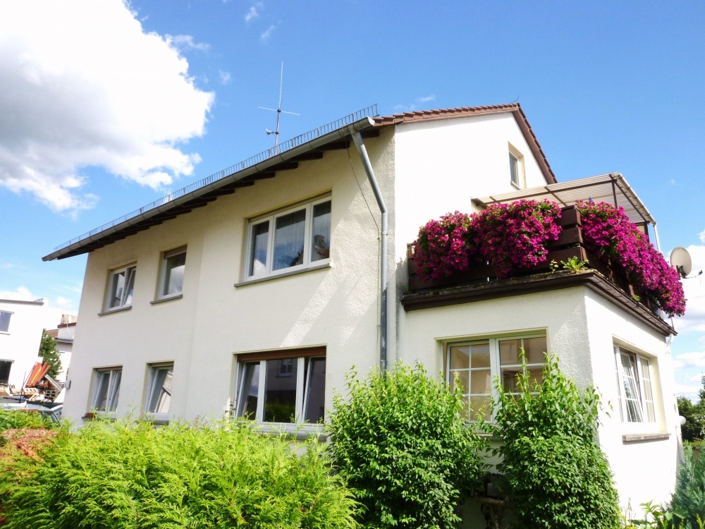 Schicke Beletage in Stadtrandlage von Bad Soden!