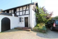 Sch�ne  gro�z�gige  2  Zimmer Maisonettewohnung in Wachtberg / Werthhoven mit sep. Eingang