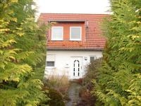 Gem�tliches Einfamilienreiheneckhaus  mit  einem  sch�nen  uneinsehbaren  Garten