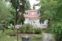 Freistehende  Villa  /  N�he  Schlachtensee,   ruhige  Villenlage, ideal f�r  Familie  mit  Kindern