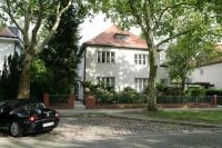 Sch�ne  5 - Zimmer - Maisonettewohnung  in  Berlin - Dahlem,  ideal  f�r  Botschafts- Mitarbeiter
