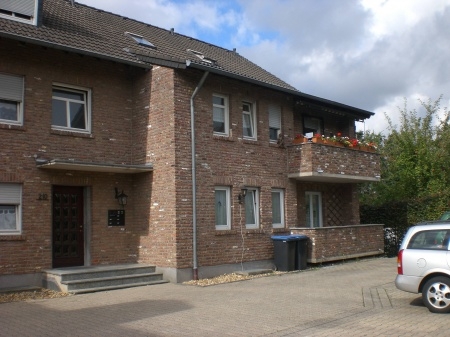 Sonnenfr�hst�ck auf dem Balkon - Behagliche Eigentumswohnung im S�den von Aachen