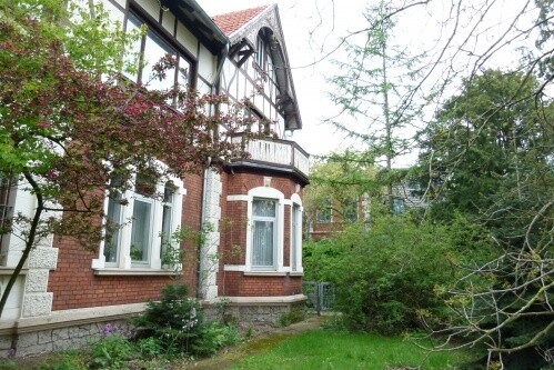 ***romantische Altbauvilla mit 1017 qm gro�em Grundst�ck***