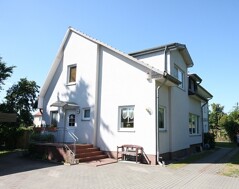 Gro�z�giges Doppelhaus mit herrlichen S�dgarten in ruhiger und direkter N�he des Stadtzentrums