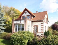 Bildsch�ne Altbauvilla von 1903 mit herrlichem Weitblick auf Felder und Wiesen!