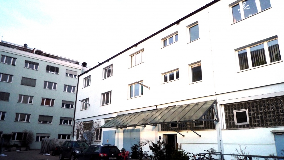 Kuschelige 2-Zi-Wohnung mit Parkett u. gro�em Bad: OPEN HOUSE Fr. 3.9.10/ 16:00 u. Mi. 8.9.10/17:00