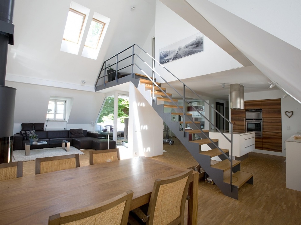 VERKAUFT ! WOHNEN MIT STIL !  LUXUS-DACHGESCHO�WOHNUNG MIT DACHTERRASSE IN RUHIGER TOPLAGE AU