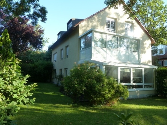 FREUEN SIE SICH AUF DEN SOMMER ! GARTENPARADIES ZU VERKAUFEN