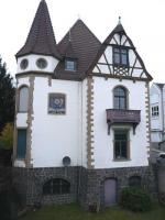 Wohnen und Arbeiten in einer Jugendstilvilla.